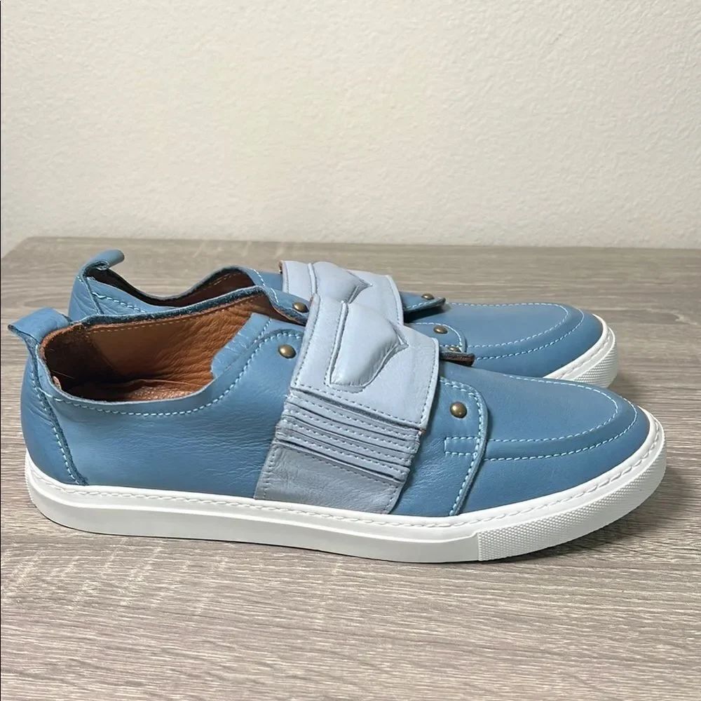 New Bueno Relax (Denim/Powder Blue) Women's Shoes 10